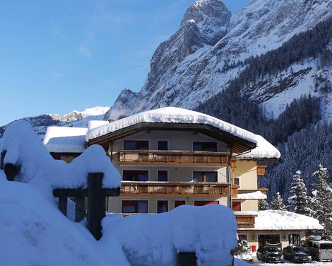 3-Sterne-Hotel Dolomiti Inn in Alba Penia-0