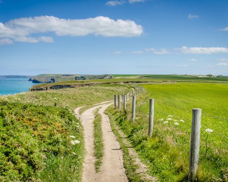Historische Städte, beeindruckende Küstenlandschaften & charmante Dörfer-3