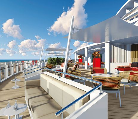 Außendeck-Lounge auf der Costa Venezia
