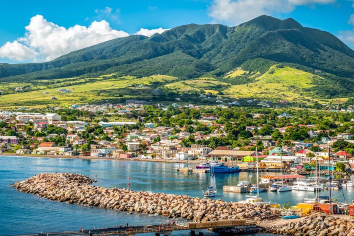 Hafen und Landschaft von St. Kitts