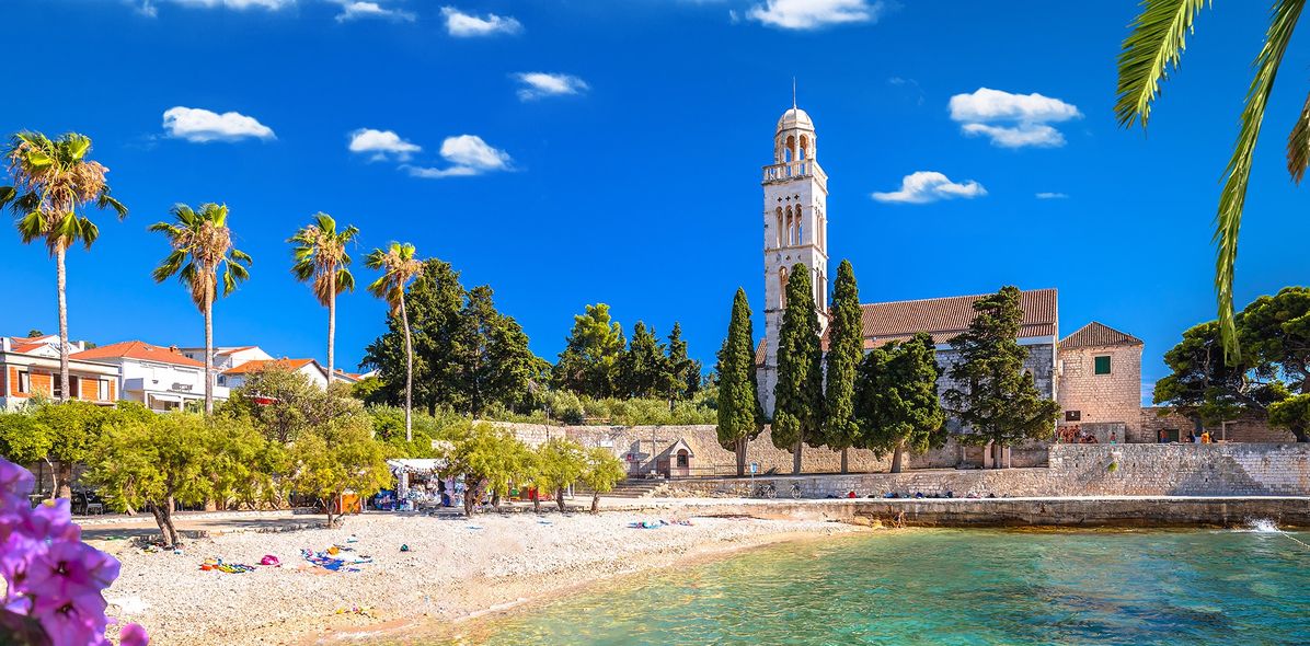 Strand in Hvar, Kroatien