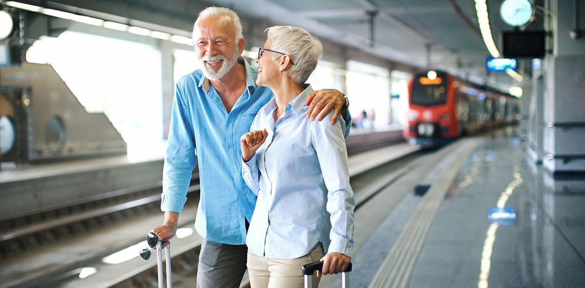 Frau in der Bahn