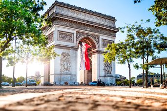 Arc de Triumph in Paris