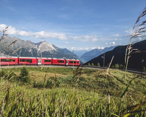 10 Nächte Bahnerlebnisreise durch die Alpen in 3-Sterne-Hotels-0