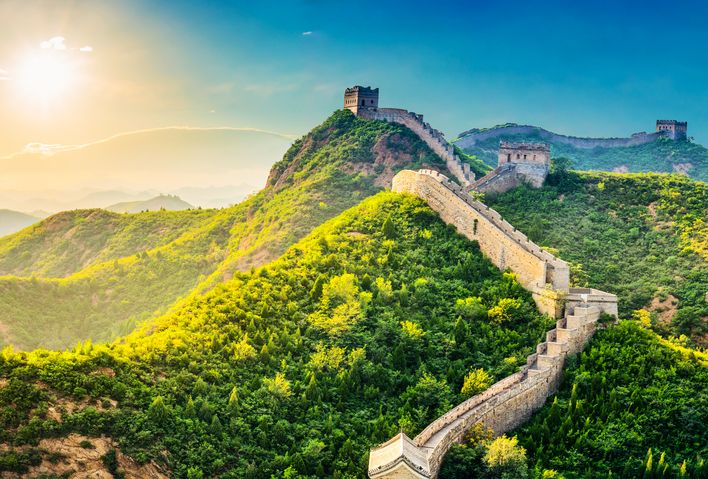 Mauer von China im Sonnenschein