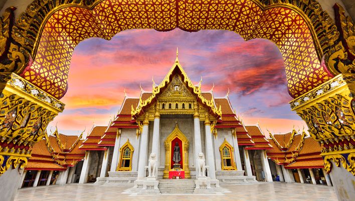 wat benchamabophit Tempel in Bangkok bei Sonnenuntergang